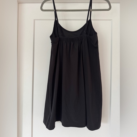 GAP Fit Black Tennis Dress - Mini Slip Dress - size medium - Picture 3 of 5